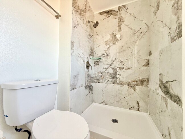 Building Photo - The perfect haven - 4Bedrooms / 2.5Bath family home at Orlando!