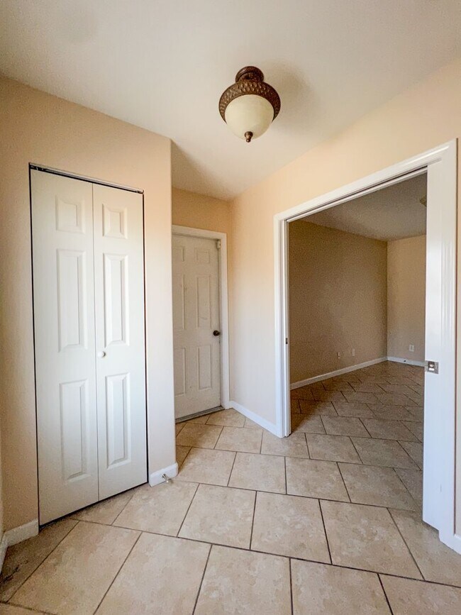 Building Photo - A Beautiful 2 Bedroom Home with Office and 2 Bonus Room