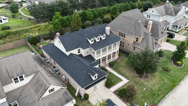 Building Photo - 2331 Bottlebrush Ln