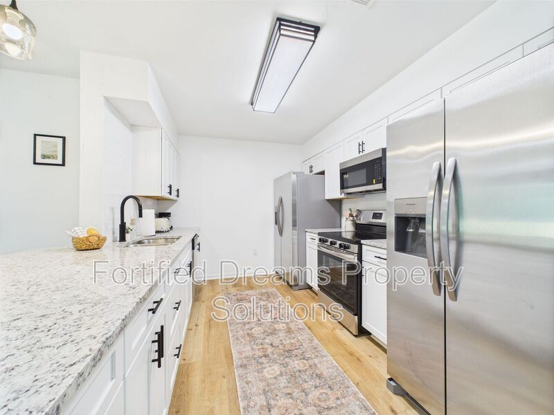 Building Photo - 355 Ransom Rd