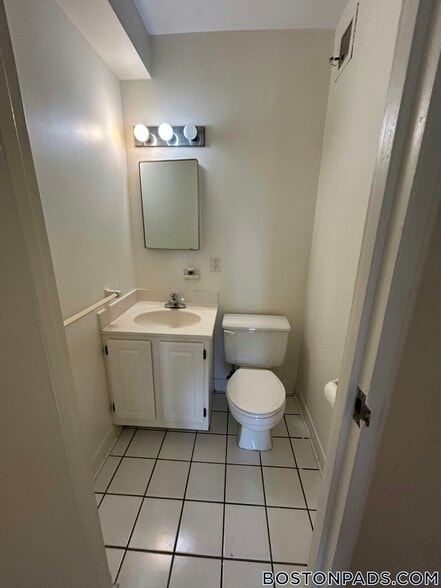 Building Photo - 185 Freeman St