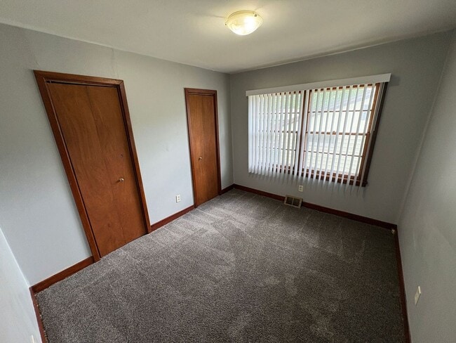 Building Photo - Bright & Spacious 3-Bedroom Home with Large Backyard