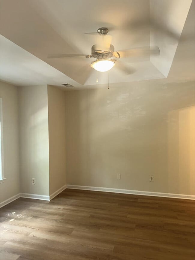 Building Photo - Ready for Now! Located in Raleigh. Townhom...