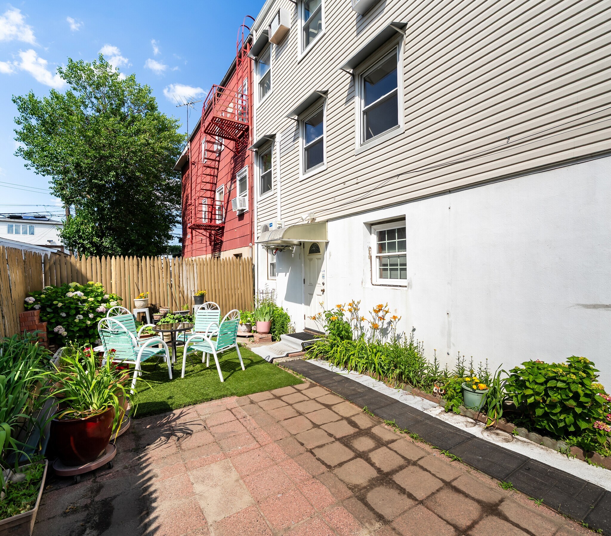 Building Photo - 4007 Gehr Pl