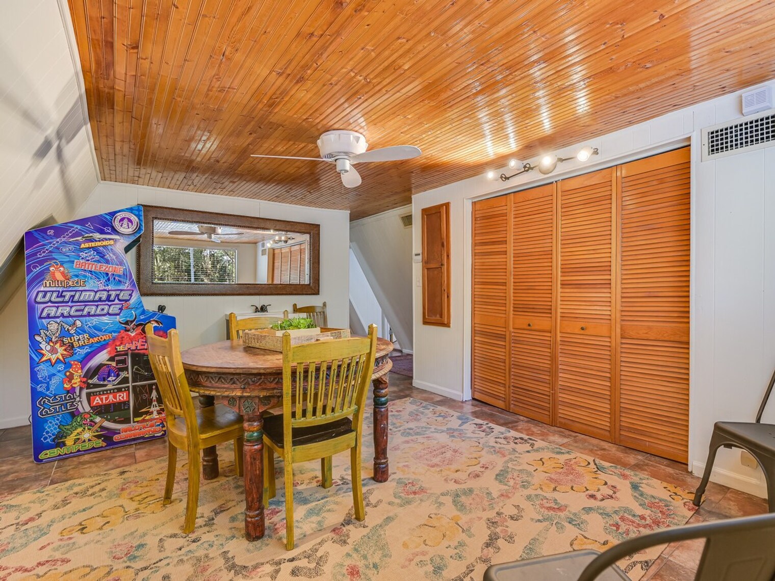 Building Photo - 1930 N Wheat Rd