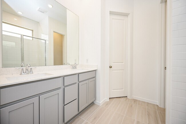 Building Photo - 8278 Boundary Waters Dr