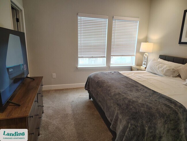 Building Photo - 120 SW 148th Dr