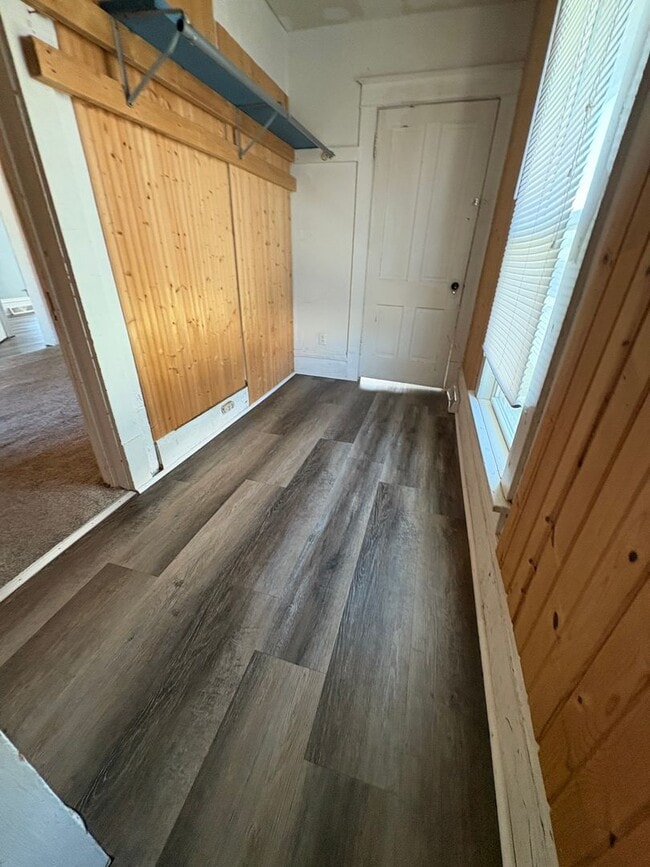 Building Photo - 4 Bedroom, 2 Bath House Near UWL and WWTC