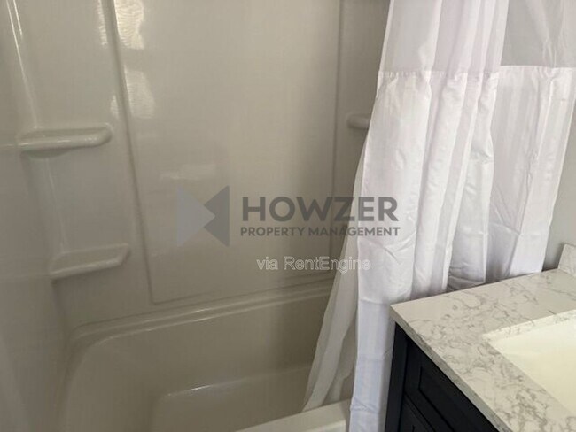 Building Photo - 12 Crescent