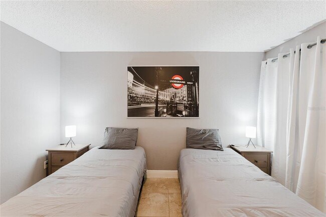 Building Photo - 5120 Conroy Rd