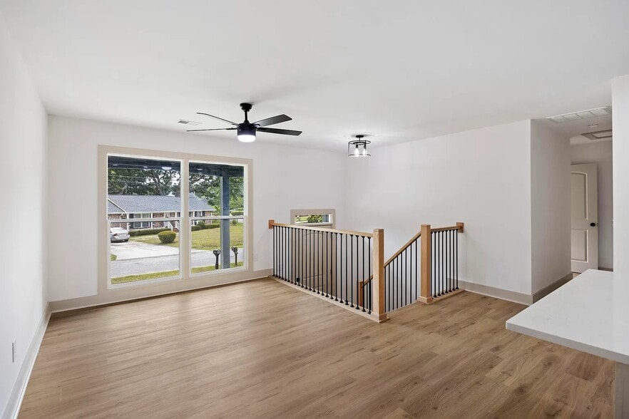Building Photo - 1411 Westway Dr
