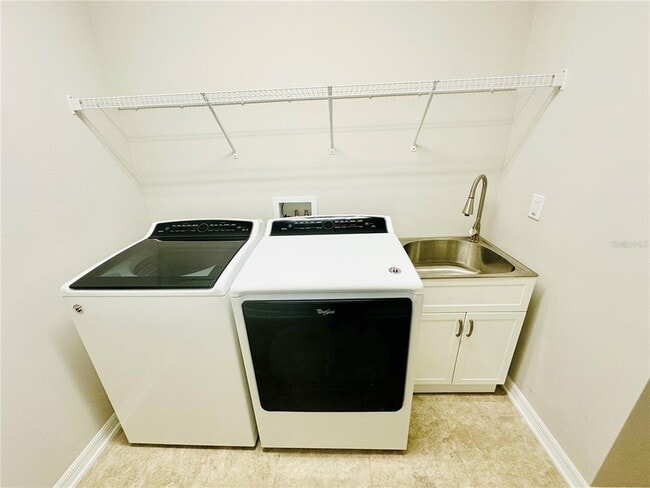 Building Photo - 17522 Promenade Dr