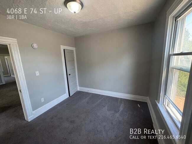 Building Photo - 4068 E 74th St