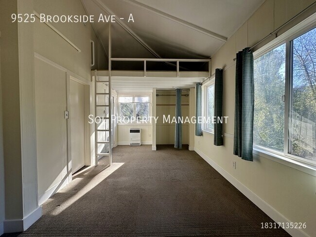 Building Photo - 9525 Brookside Ave