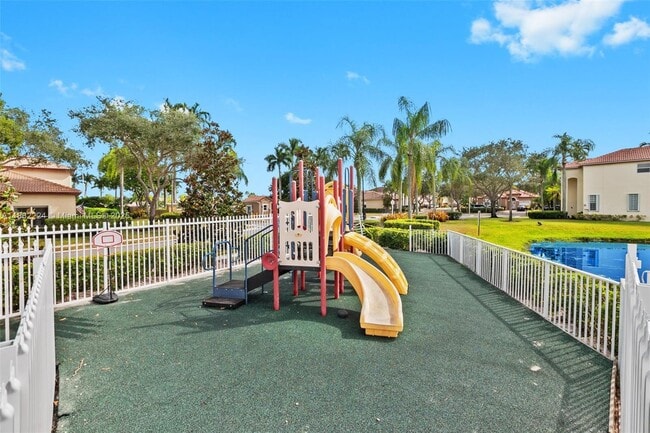 Building Photo - 16011 Emerald Cove Rd