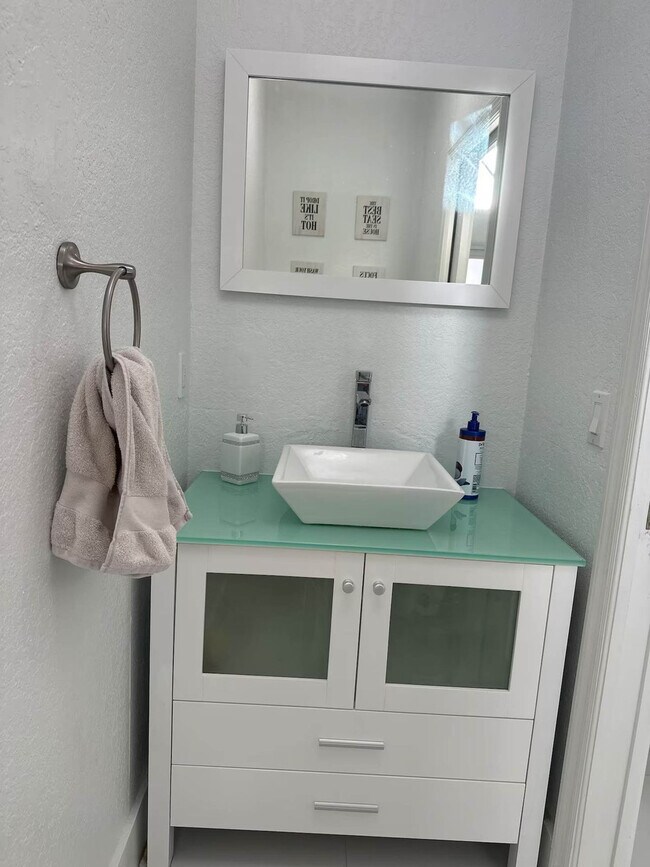 Building Photo - 1205 SW 146th Ct