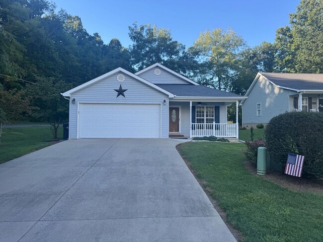 Building Photo - Charming one level home in a wonderful Bri...