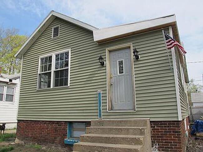 Primary Photo - 38 E Beardsley Ave