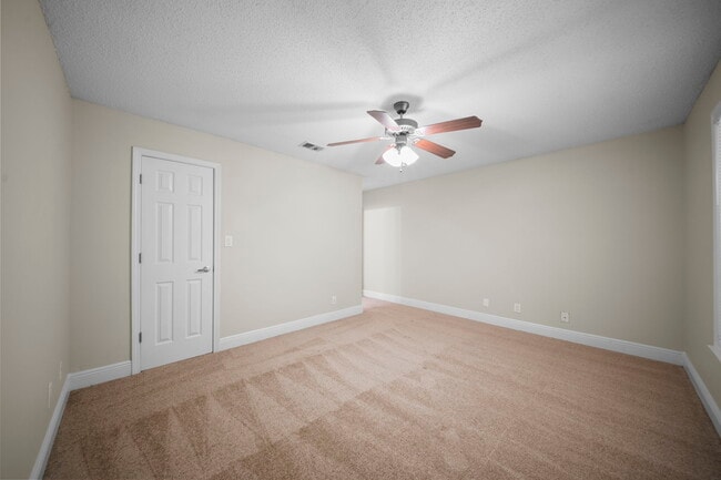 Building Photo - 4208 Santa Fe Pkwy