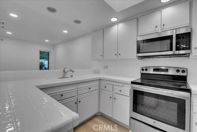 Building Photo - 54 Orchard