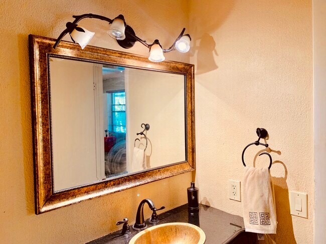 Building Photo - 109-1 SW 8th St