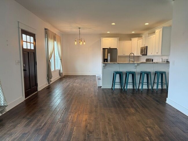 Building Photo - Beautiful Two-Story House in Woodbine - Fenced in Backyard