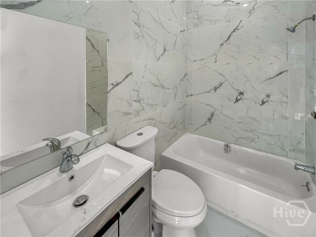Building Photo - 312 W 37th St