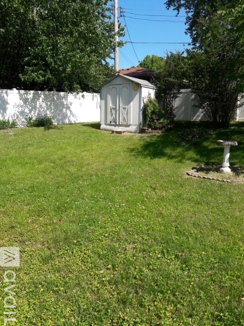 Building Photo - 9663 Yorkshire Estates Dr