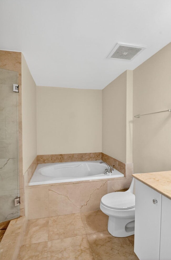 Building Photo - 350 N Federal Hwy