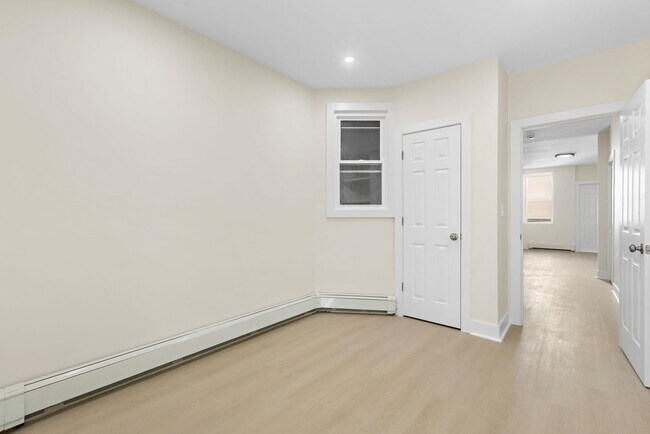 Building Photo - 349 Grove St