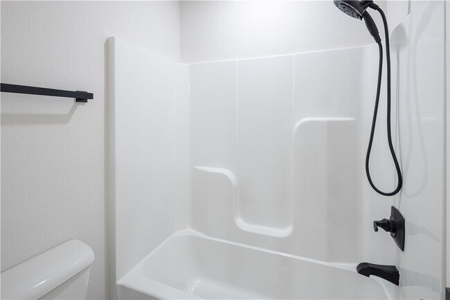 Building Photo - 701 Bronco St