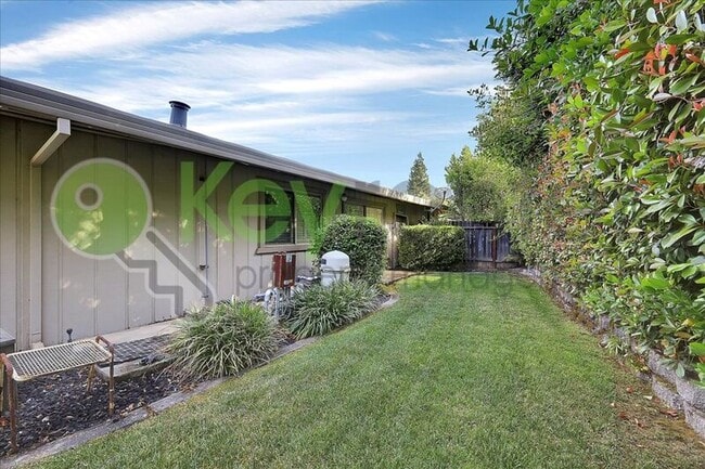 Building Photo - 304 Diamond Oaks Rd