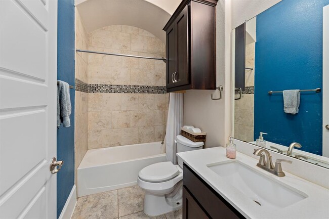 Building Photo - 701 San Marco Trl