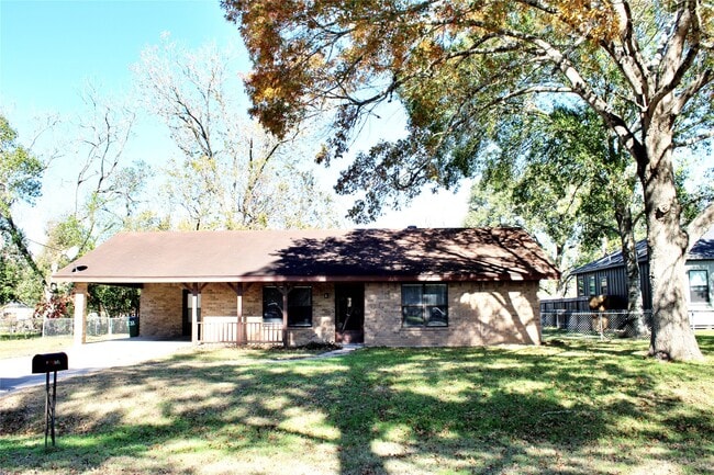 Building Photo - 1126 Jackson St