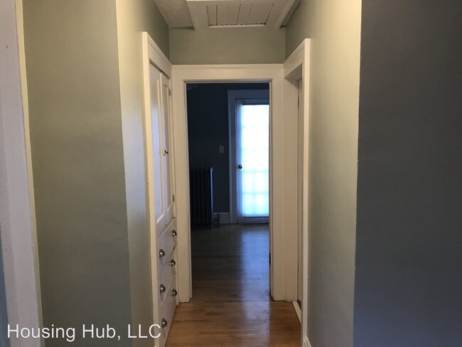 Building Photo - 3 br, 1 bath House - 3250 Humboldt Ave N