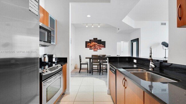 Building Photo - 18800 NE 29th Ave