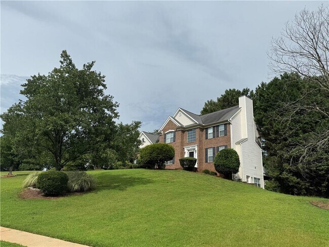 Primary Photo - 135 Saddle Ridge Way