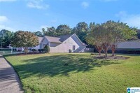 Building Photo - 123 St Charles Dr
