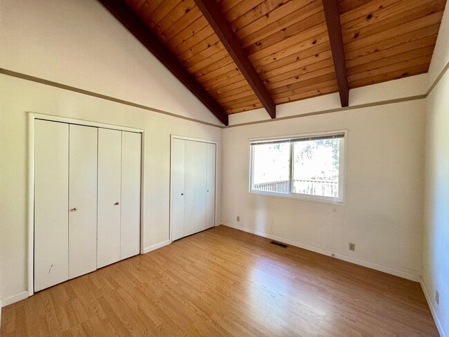 Building Photo - 11447 Lower Cir Dr