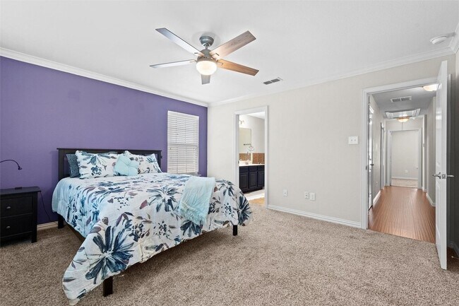 Building Photo - 6900 Carrington Ln