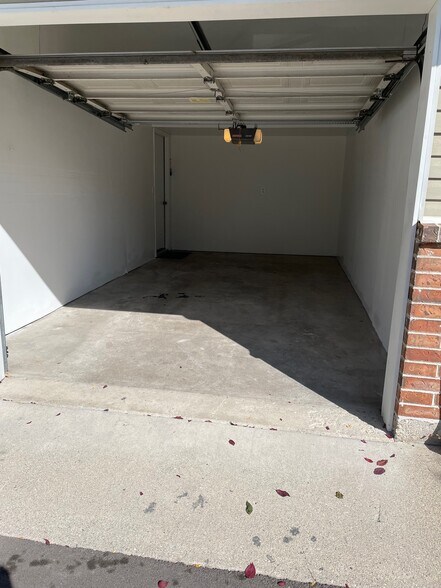 Building Photo - 4521 S Bella Verde Ct