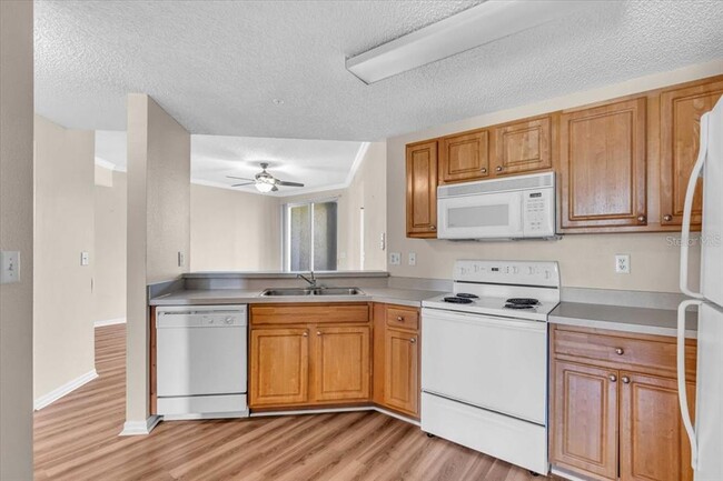 Building Photo - 5500 Bentgrass Dr