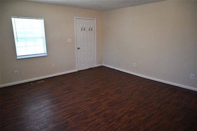 Building Photo - 6327 Cooper St