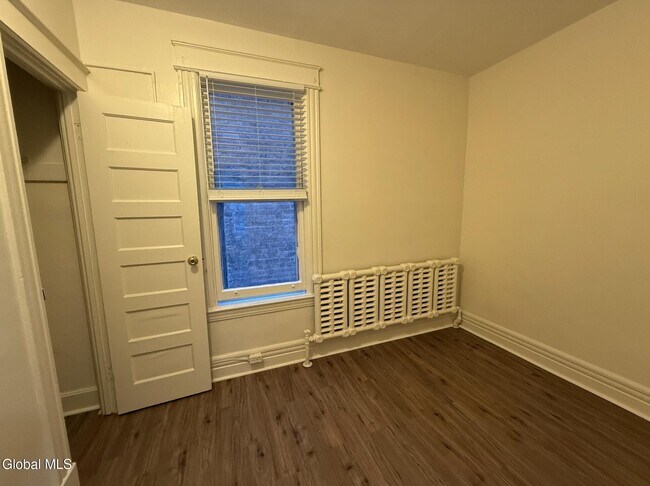 Building Photo - 147 Western Ave