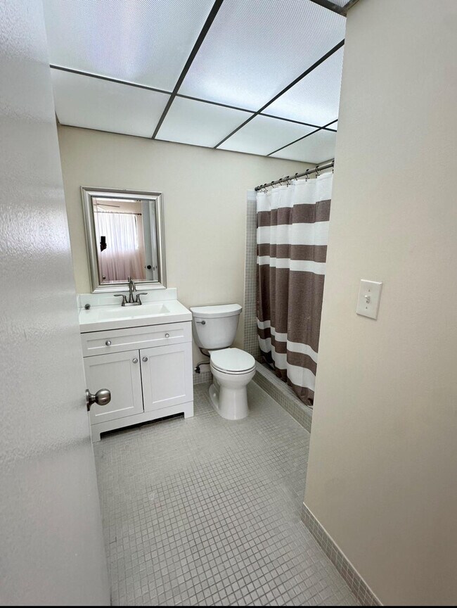 Building Photo - 15484 Lakes of Delray Blvd