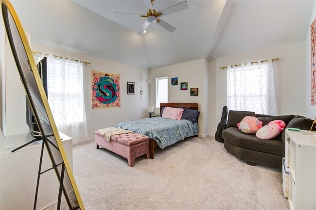 Building Photo - 21255 Doubtful Cyn Dr