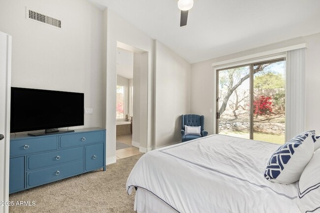 Building Photo - 9716 E Janice Way