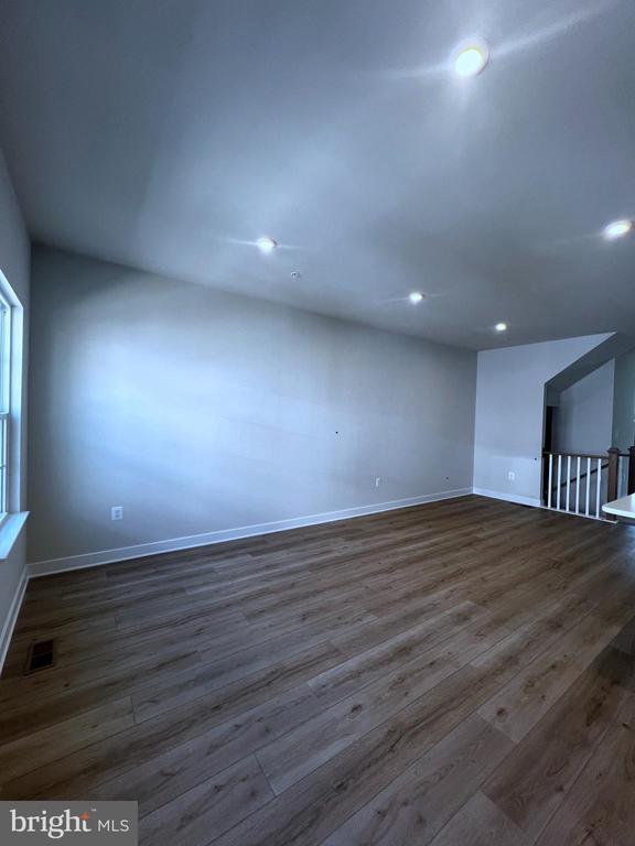 Building Photo - 10913 Blanton Wy