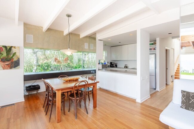 Building Photo - 38 Oceanview Dr