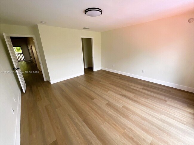 Building Photo - 7133 SW 115th Pl